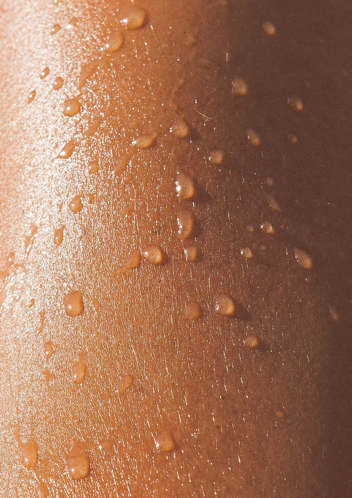 What Is a Castor Oil Pack? What People Use Them For, and What the Evidence Says